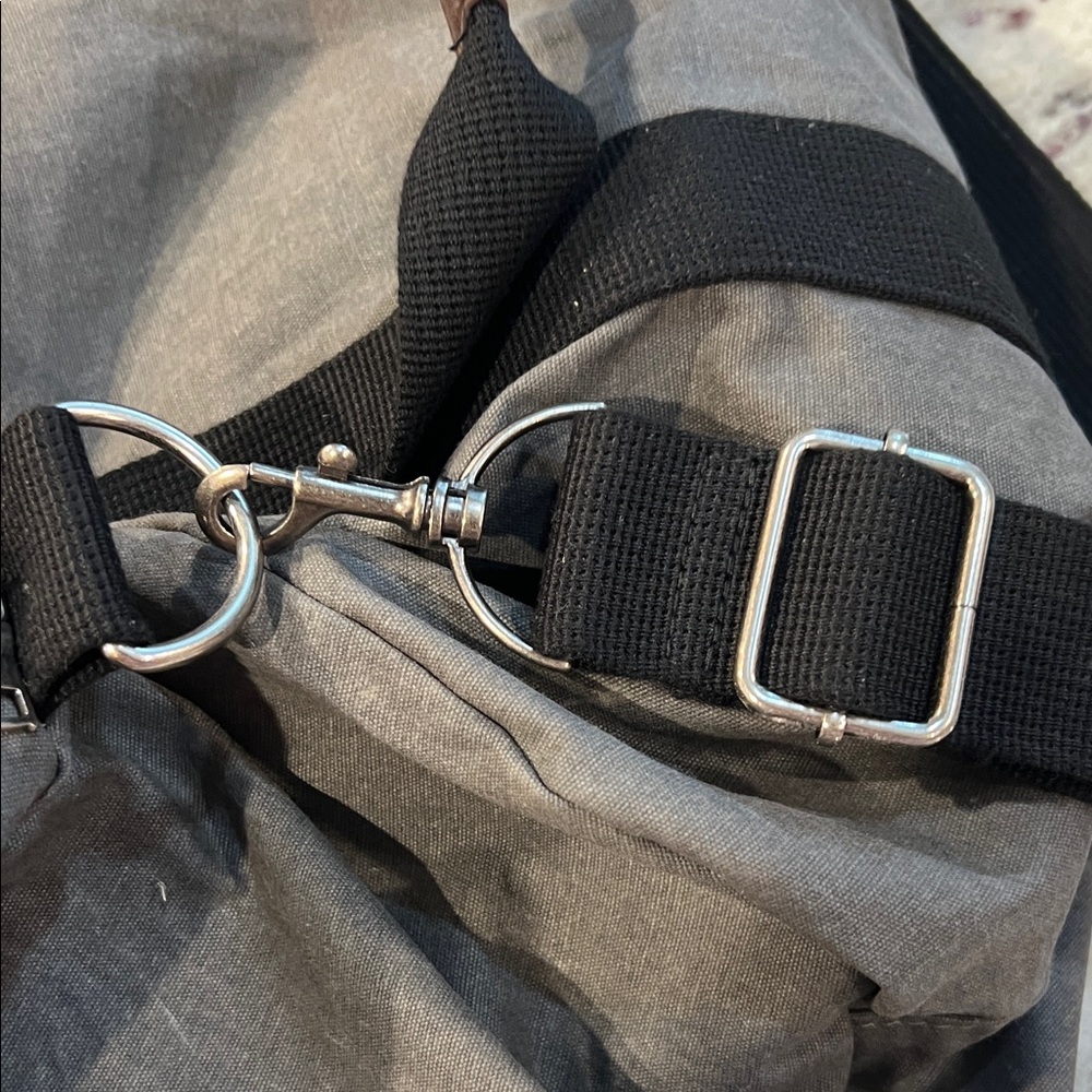 American Eagle Canvas Duffel Bag - Picture 4 of 6